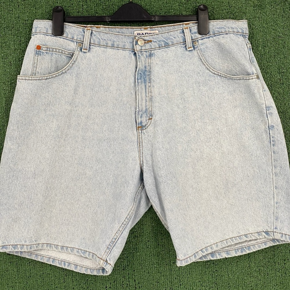 Vintage 90’s Badge Light Wash Denim Jean Shorts Jorts Mens Size 39